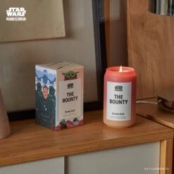The Bounty Candle -Homesick Fragrance Sales HMS.Disney.Mandalorian.TheBounty.Candle.Ecom .3