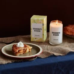 Grandma's Kitchen Candle -Homesick Fragrance Sales HMS.GrandmasKitchen.Candle.Ecom .3