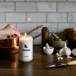 Louisiana Candle -Homesick Fragrance Sales HMS.Louisiana.Candle.Ecom .3