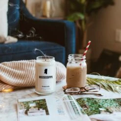 Mississippi Candle -Homesick Fragrance Sales HMS.Mississippi.Candle.Ecom .3
