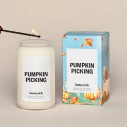 Pumpkin Picking Candle -Homesick Fragrance Sales HMS.PumpkinPicking.Candle.Ecom .1.Hover