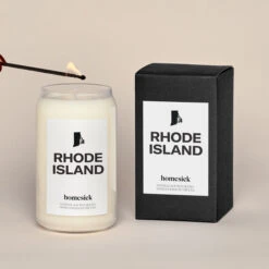 Rhode Island Candle -Homesick Fragrance Sales HMS.RhodeIsland.Candle.Ecom .1.Hover