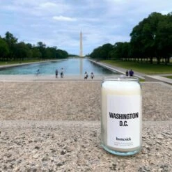 Washington D.C. Candle -Homesick Fragrance Sales HMS.WashingtonDC.Candle.Ecom .3
